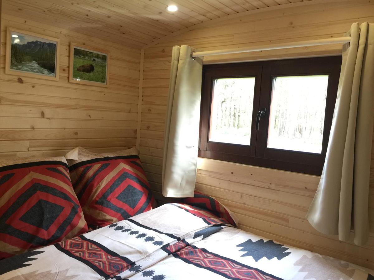 Rougeou Roulottes Du Chalet Des Pins מראה חיצוני תמונה